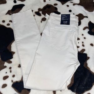 GAP Jeans True Skinny Ankle White 10/30T frayed hem